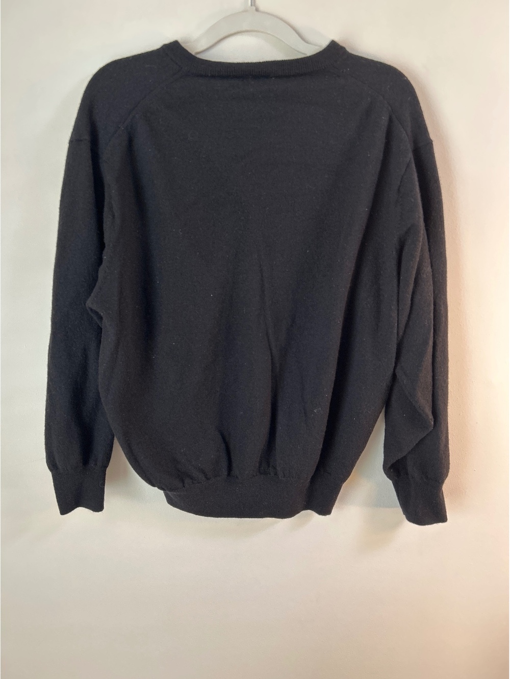 Jos. A. Bank Men's XXL Black 100% Merino Wool V-Neck Sweater - Picture 2 of 5